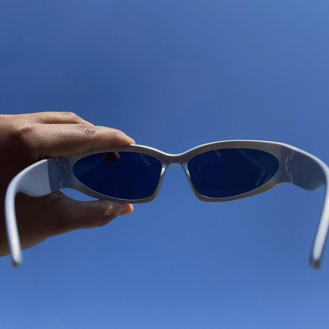 Y2K Wrap Around Grey Sunglasses