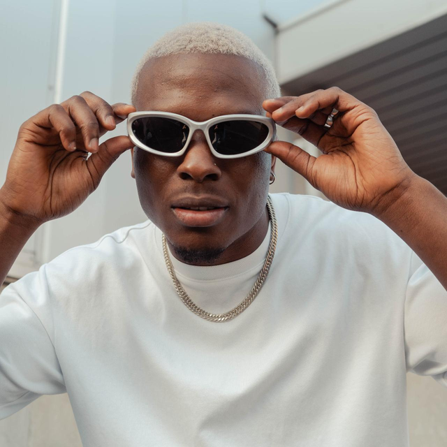 Y2K Wrap Around Grey Sunglasses