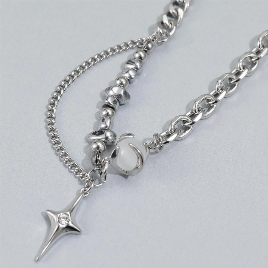Pointed Star Necklace