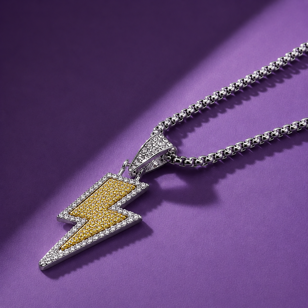 Electrostorm Shimmer Locket Neck Chain