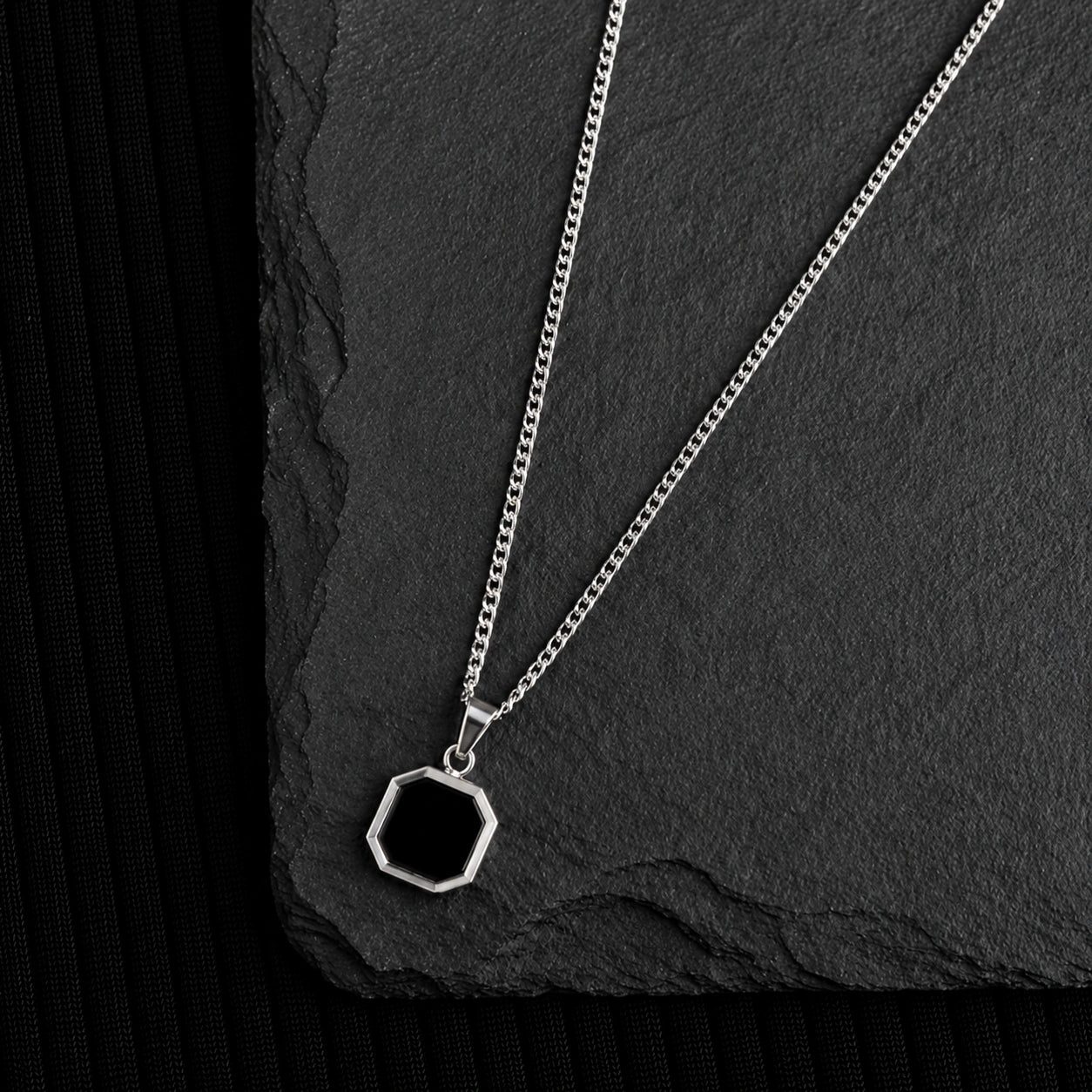 ZOSMIC Black Square Pendant Necklace