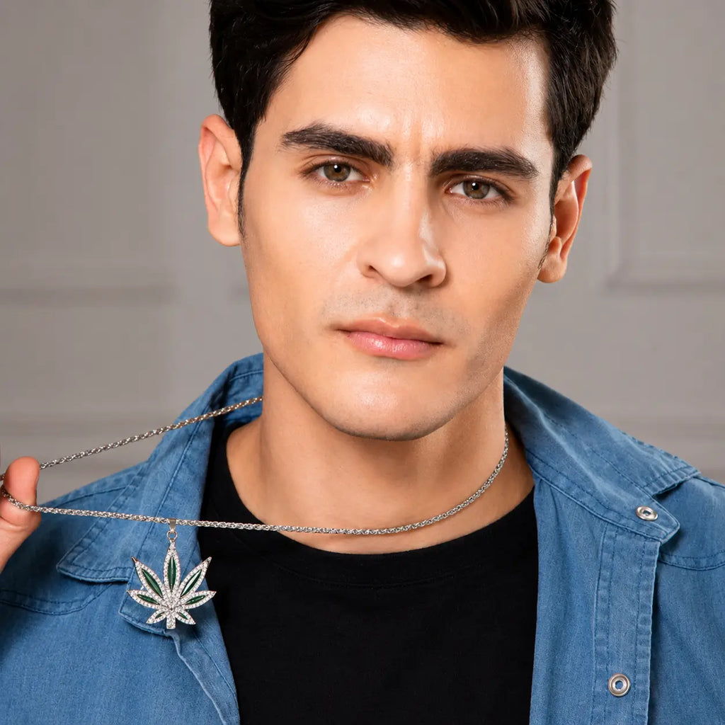 Leaf Pendant Necklace