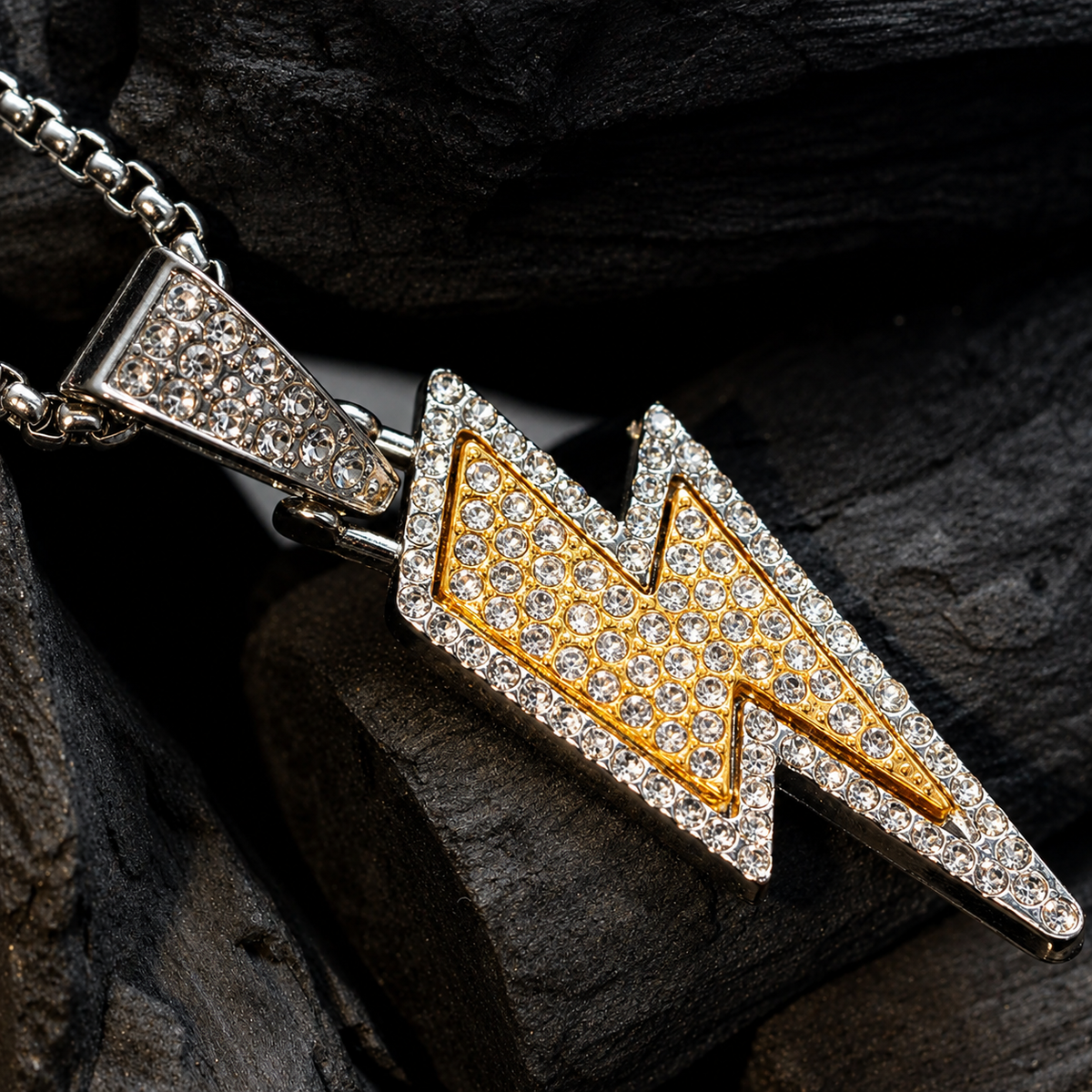 Electrostorm Shimmer Locket Neck Chain
