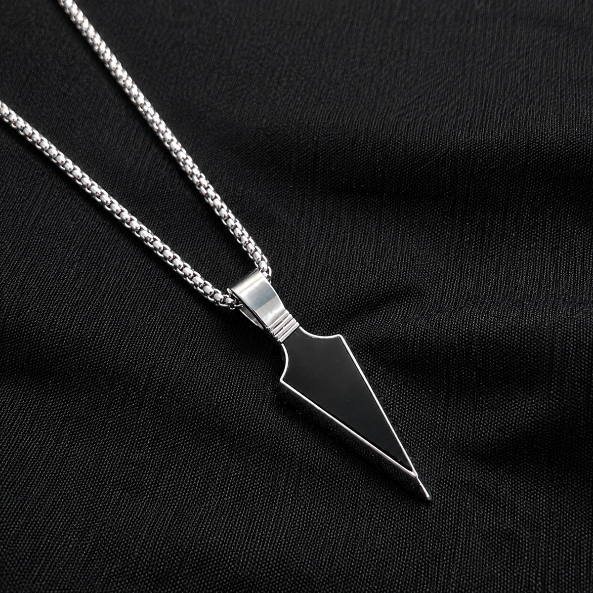 ZOSMIC Black Arrow Pendant Necklace